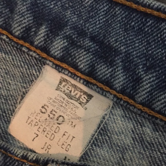 Levi’s distressed bleached frayed cutoff shorts 7 - Picture 6 of 6